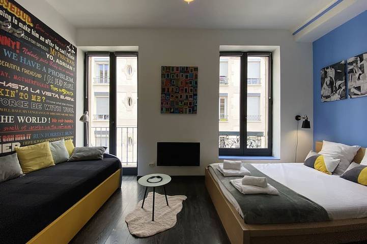 Entire apartment, L'Endroit - Saxe Gambetta - with Balcony in Lyon, Lyon region