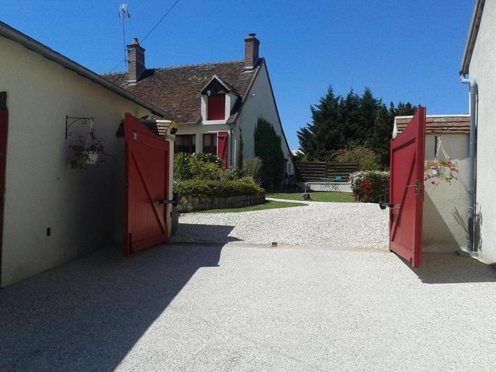 Location de vacances pour 3 personnes, avec jardin et terrasse à Pouillé - 3