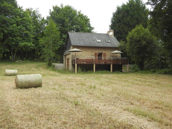 Location de vacances pour 7 personnes, avec vue et jardin à Bazouges-la-Pérouse - 3