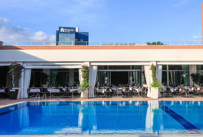 Hotel für 3 Personen, mit Garten und Pool