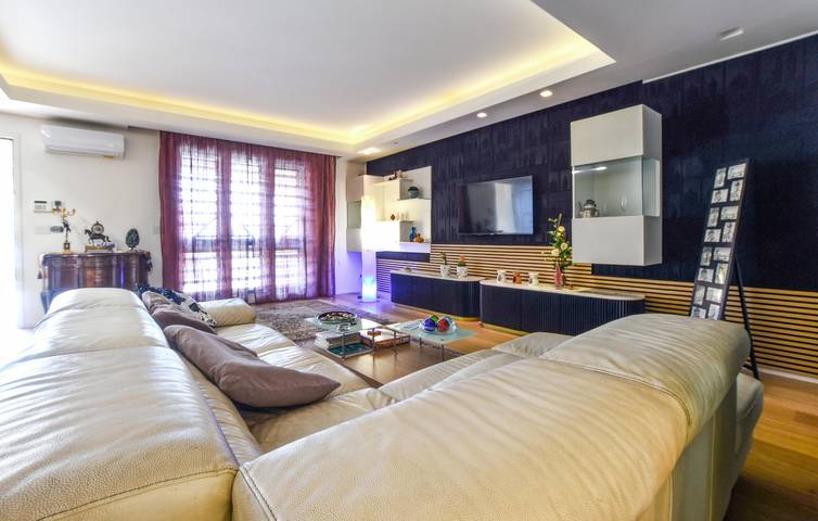 Apartment mit Meerblick, Pool und Parkplatz, 1,5 km von San Gregorio di Catania entfernt in San Giovanni La Punta, Catania Provinz