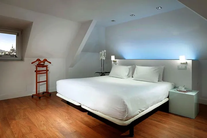 Hotel para 10 personas, con jardín además de terraza y sauna - 1