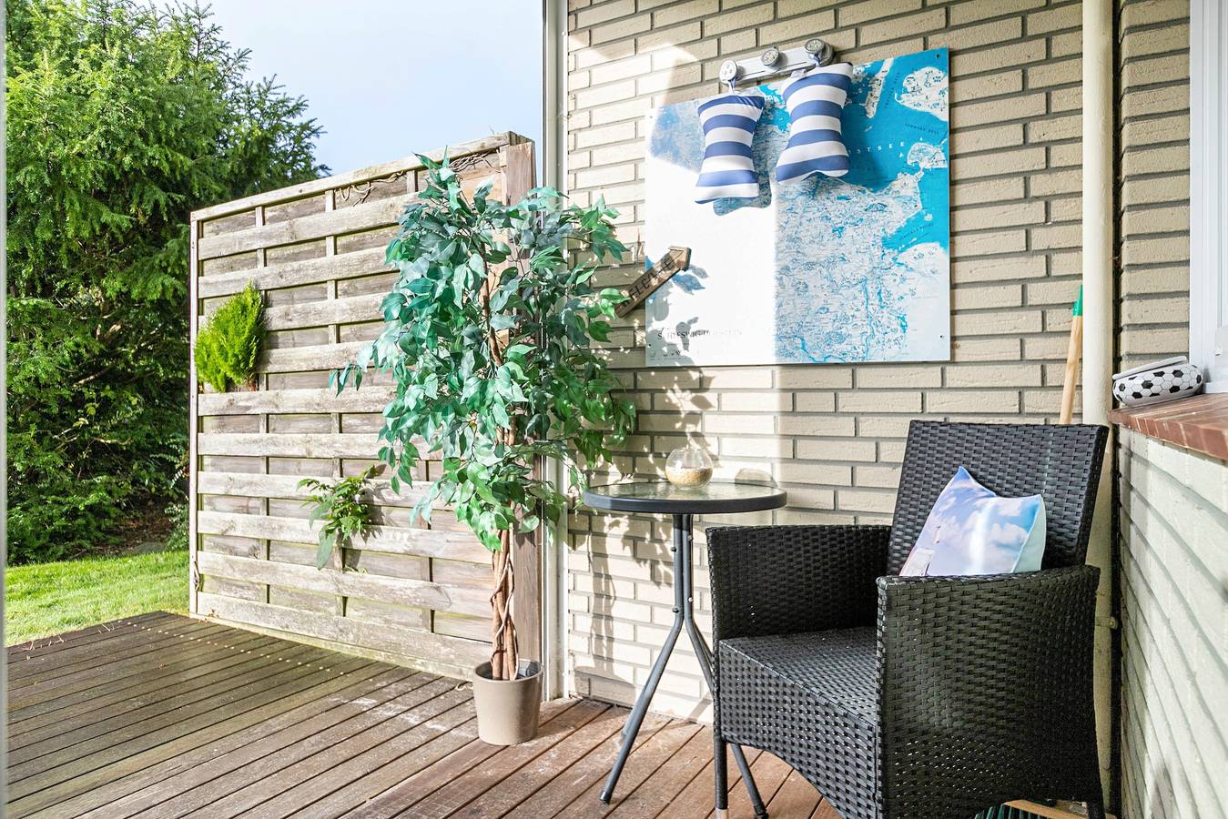 Ganze Wohnung, Ferienwohnung 'Kleine Auszeit Büsum' mit privater Terrasse und Wlan in Büsum, Nordseeküste