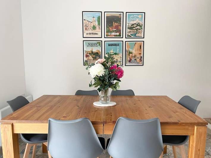 Location de vacances pour 6 personnes, avec terrasse à Cornillon-Confoux - 4