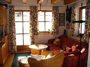 Vakantieappartement voor 5 personen, with uitzicht and tuin as well as terras in Krimml