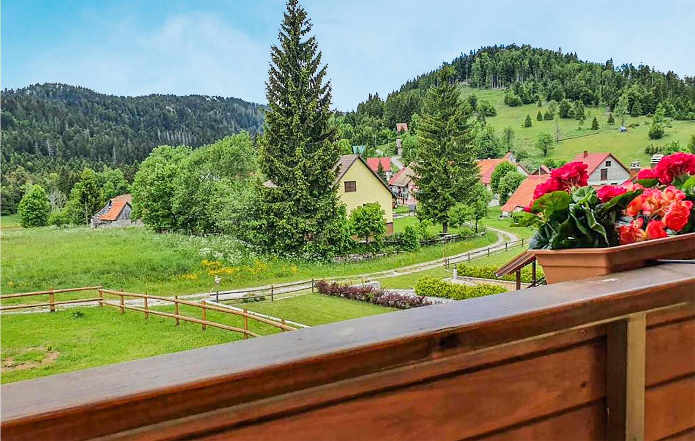 Holiday home for 6 people with terrace in Mrkopalj, Primorje-Gorski Kotar