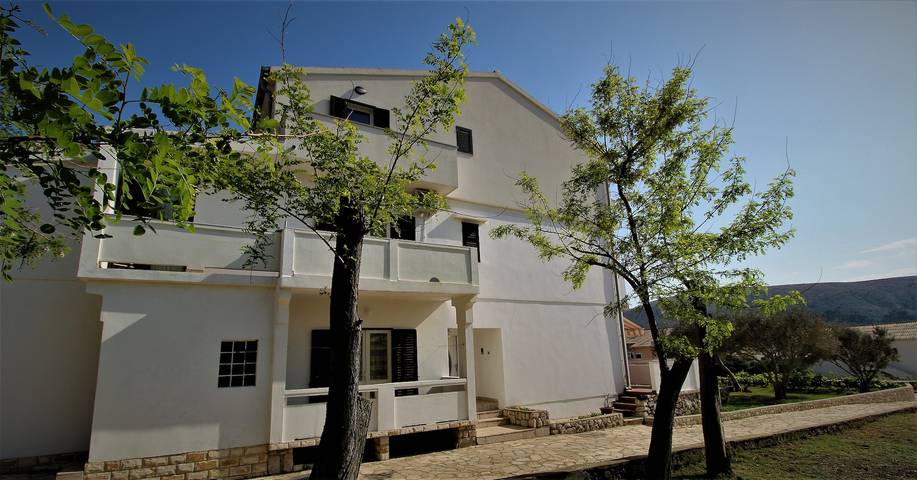 Zimmer mit Balkon und Meerblick Pag S-13060-a in Pag Stadt, Pag