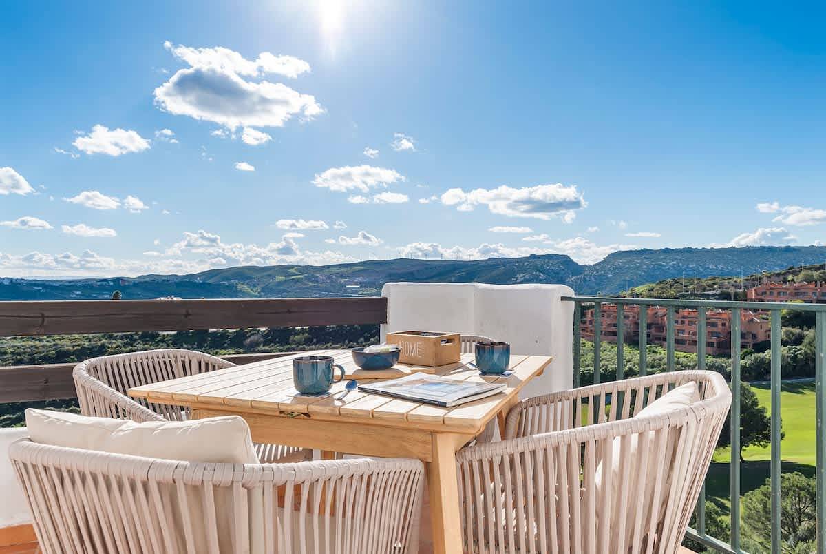 Ganze Wohnung, Ferienwohnung für 4 Personen mit Pool in Casares, Costa del Sol