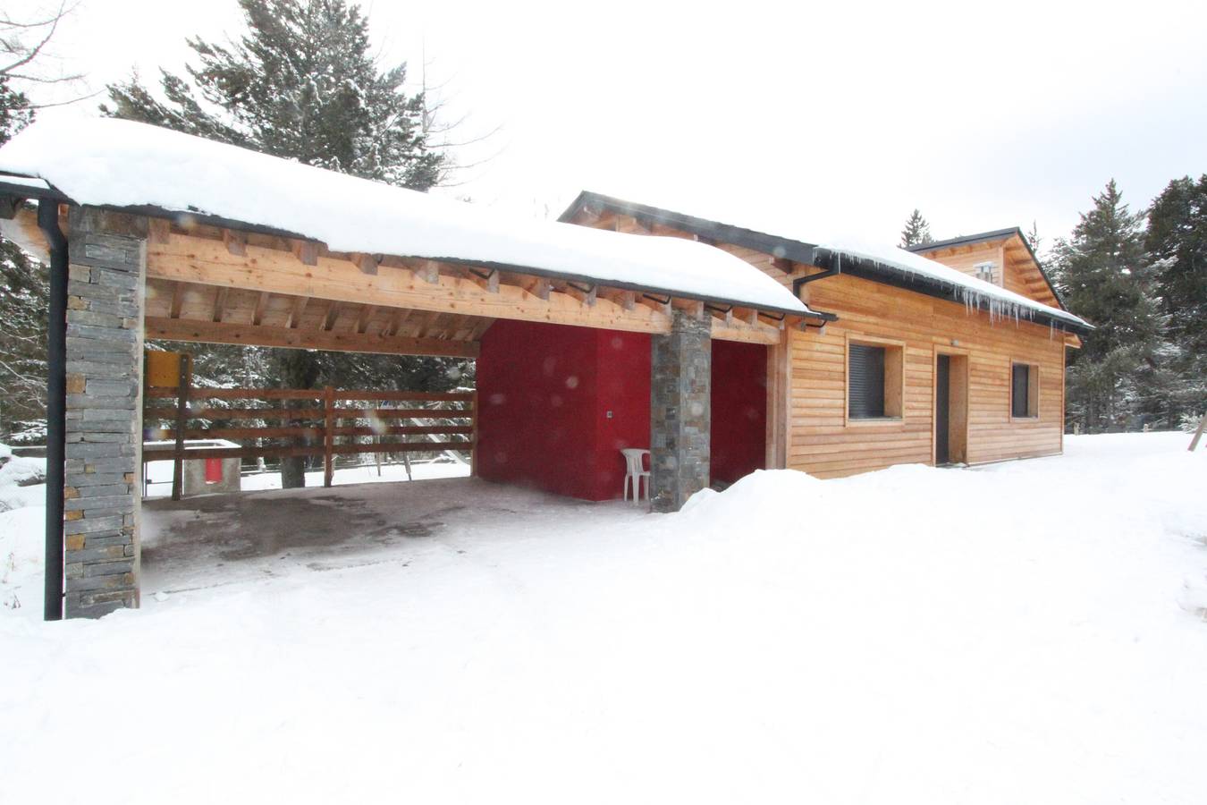 Chalet 'Magnifique Moderne Familial' mit Bergblick, privater Terrasse und Wi-Fi in Bolquère, Parc naturel régional des Pyrénées catalanes