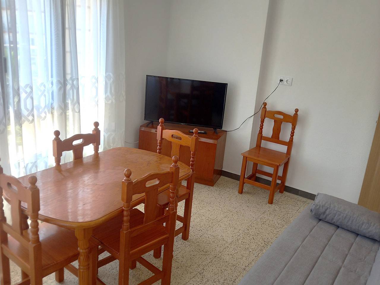 Apartamento entero, Apartamento funcional en Cullera para 5 pers, cerca de la playa, fácil acceso in Cullera, Costa de Valencia