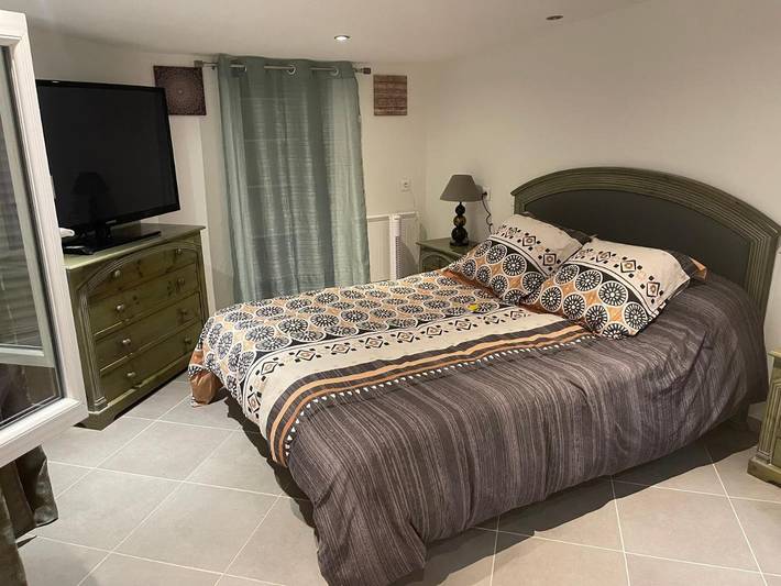 Location de vacances pour 6 personnes, avec jardin dans la Tamarissière - 4