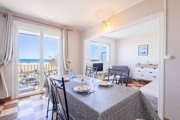 Gîte pour 4 personnes, avec balcon/terrasse, animaux acceptés dans Plage Centrale (Valras-Plage)