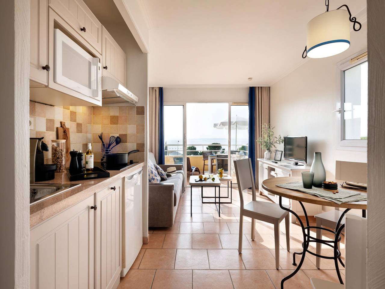 Appartement entier, Magnifique havre de paix avec vue sur mer pour 4 personnes in Les Issambres, Roquebrune-sur-Argens