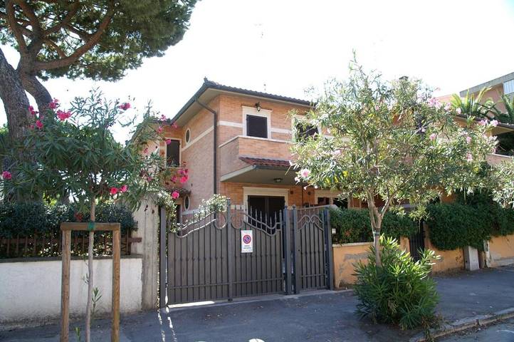 Villa pour 8 personnes, avec Balcon et Jacuzzi ainsi que Terrasse et Jardin à Grosseto