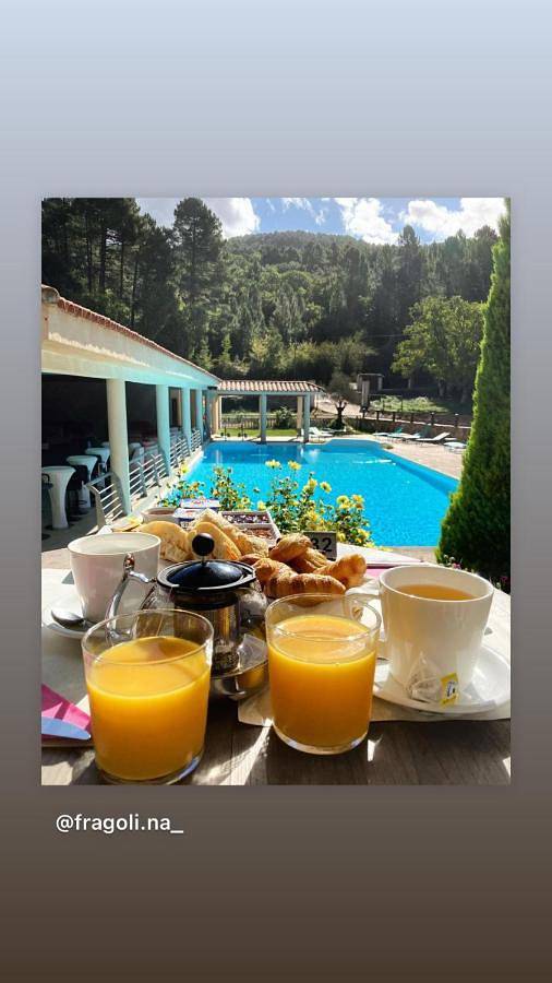 Hôtel pour 2 personnes, avec piscine ainsi que vue et jardin, animaux acceptés