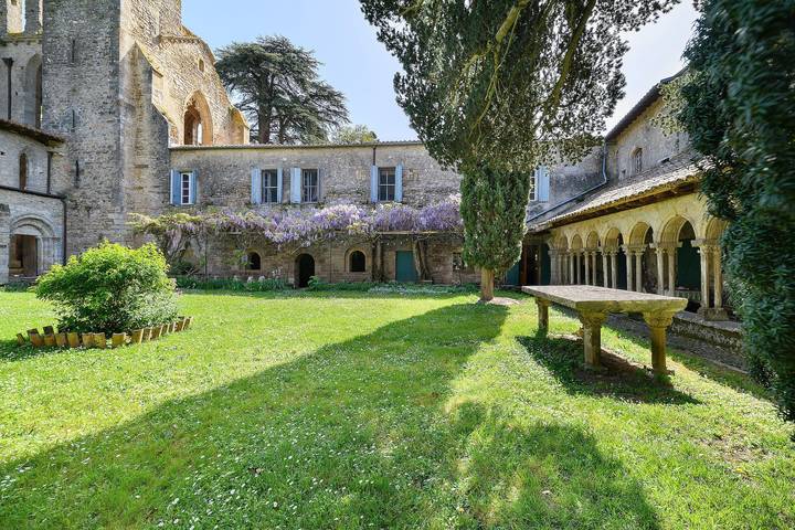 Gîte « La Maison d'Albert » avec terrasse privée, jardin partagé et Wi-Fi in Saint-Martin-le-Vieil, Région de Carcassonne