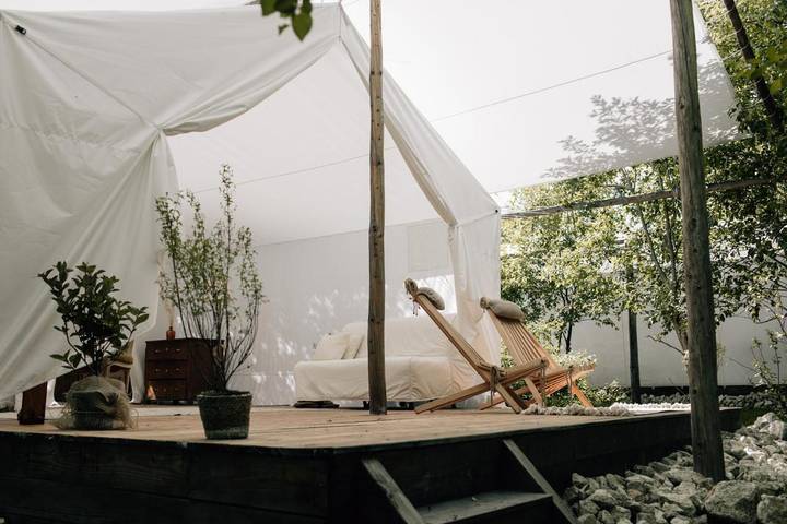 Glamping dla 4 osób, z Jacuzzi i Taras oraz Ogród i Sauna na Dolny Śląsk