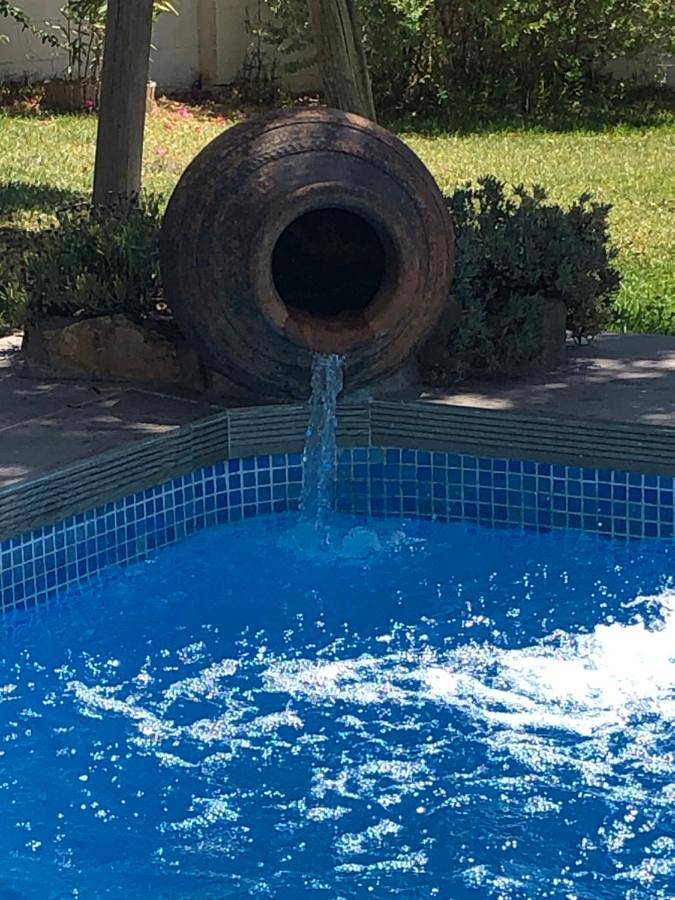 Apartamento para 12 personas, con Terraza además de Jardín y Piscina en Guillena