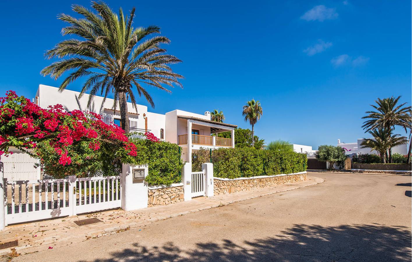 Rückzugsort mit Meerblick, Terrasse, Pool und Grill - 2 km zum Strand von Cala Mitjana in Cala d'Or, Santanyí