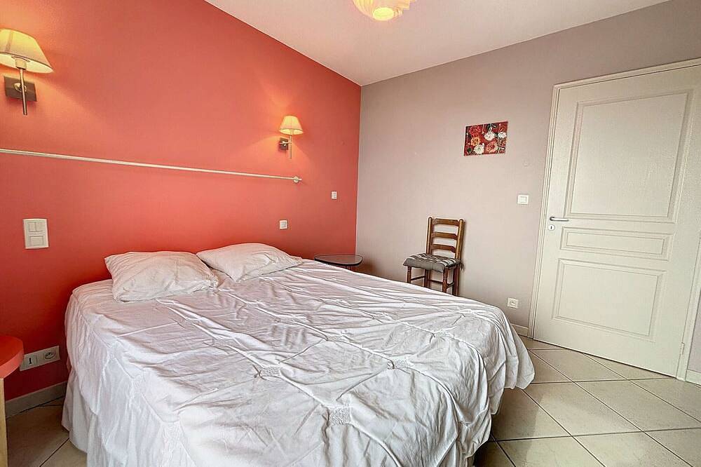 Appartement entier, Appartement à 300m de la plage avec balcon et parking à Granville in Granville, Côte de la Déroute