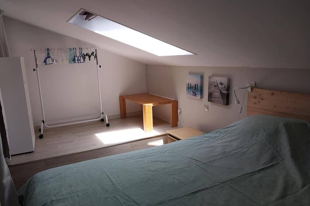 Villa Jumelee T4 De 28m² au calme, jardinet clos 100m². Plage à 400m. in Soulac-sur-Mer, Région de Lesparre-Médoc