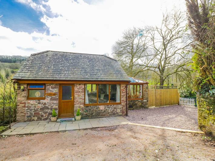 Log cabin for 2 people, with garden in Herefordshire