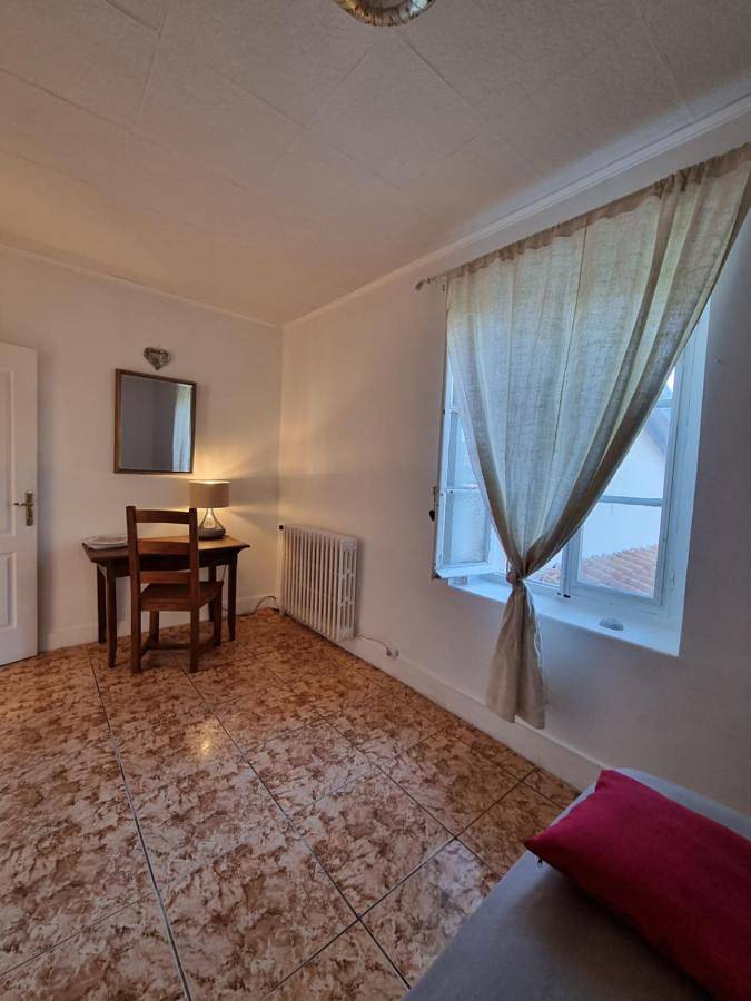 Gîte pour 6 personnes, avec jardin à Feyzin - 3