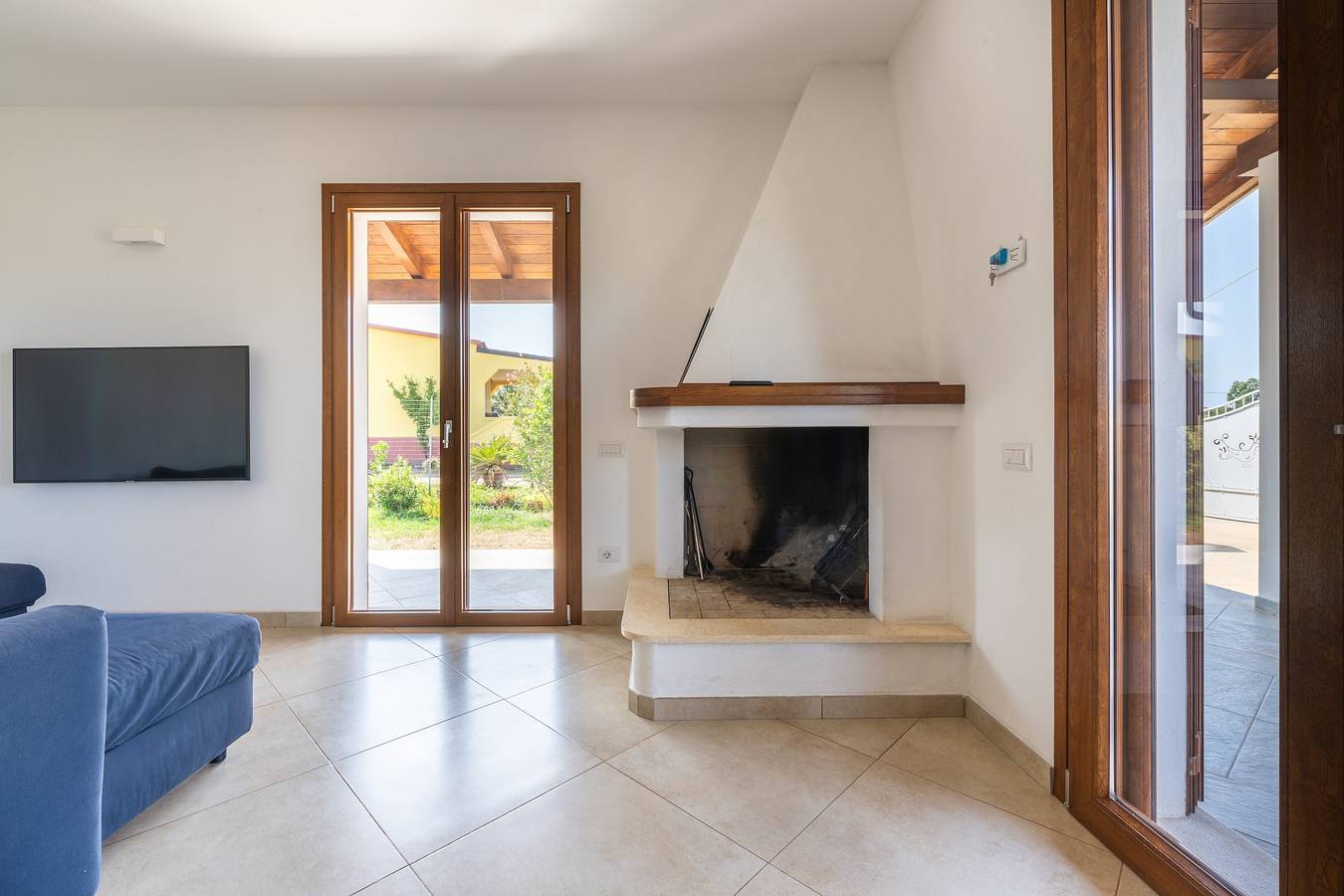 Villa 'Casa Atzori' with Private Terrace, Private Garden and Air Conditioning in Is Peis, Carbonia-Iglesias Province