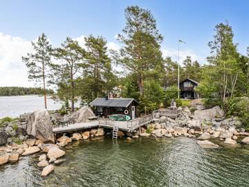 Ferienhaus für 6 Personen, mit Sauna und Terrasse sowie Garten in Nordschweden
