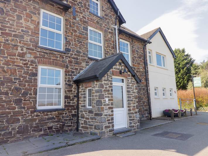 Cottage for 18 people, with garden in St Dogmaels