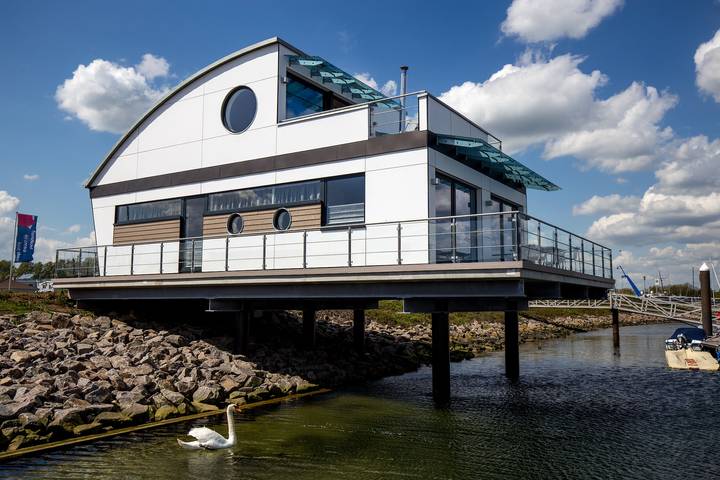 Ferienhaus für 4 Personen, mit Terrasse und Ausblick sowie Sauna in Neustadt in Holstein