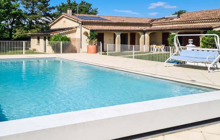 Aubignan Apartamento con Piscina y Parking in Aubignan, Parque natural regional del Mont Ventoux