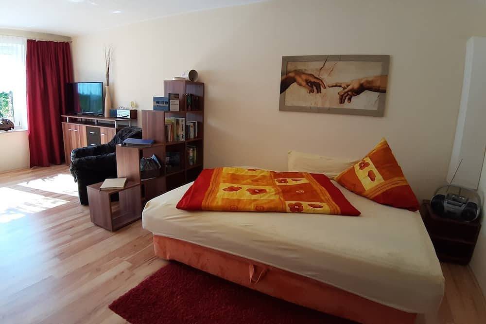 Ganze Wohnung, Sonnige Ferienwohnung am Wald / Büdnerreihe in Heiligenhagen, Satow