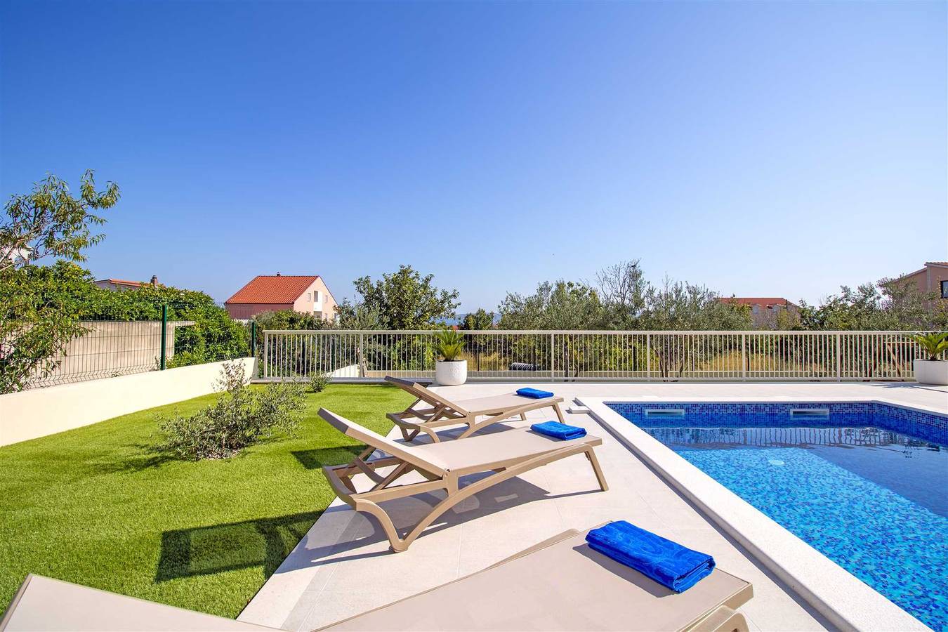 Villa Mood with Pool near Split and Trogir in Kastel Luksic, Kaštela