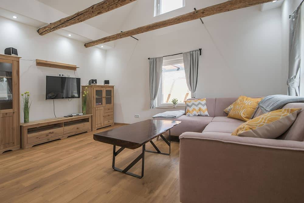 Ein Ferienhaus zum Wohlfühlen... Unser frisch renoviert und soeben fertig gestelltes \"Ferienhaus Upgant \" ist modern und stilvoll eingerichtet. Die 110 qm große Wohnfläche, liegt komplett im Erdgeschoss und bietet Ihnen offenes, modernes Wohnen... in Upgant-Schott, Nordseeküste