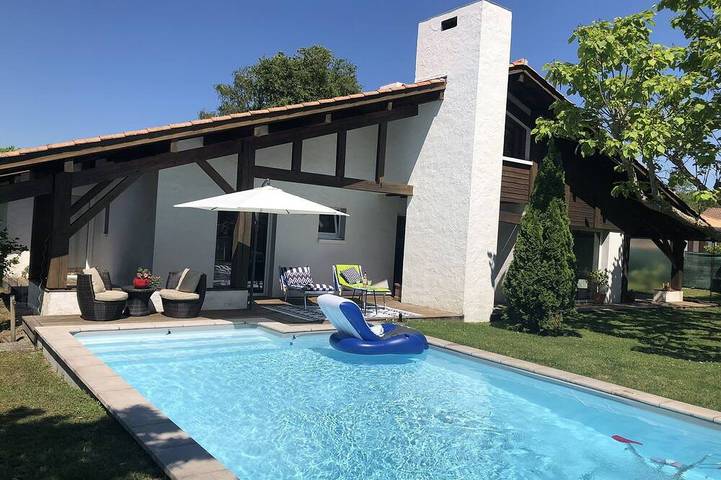Location de vacances pour 6 personnes, avec Terrasse et Jardin à Mézos
