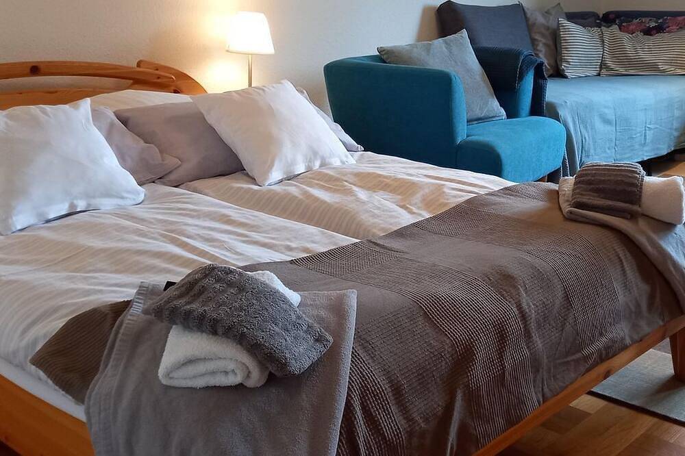 Ganze Wohnung, Variante 3: Ferienwohnung, 3 Schlafzimmer - Hof am See in Kittlitz (Herzogtum Lauenburg), Naturpark Lauenburgische Seen