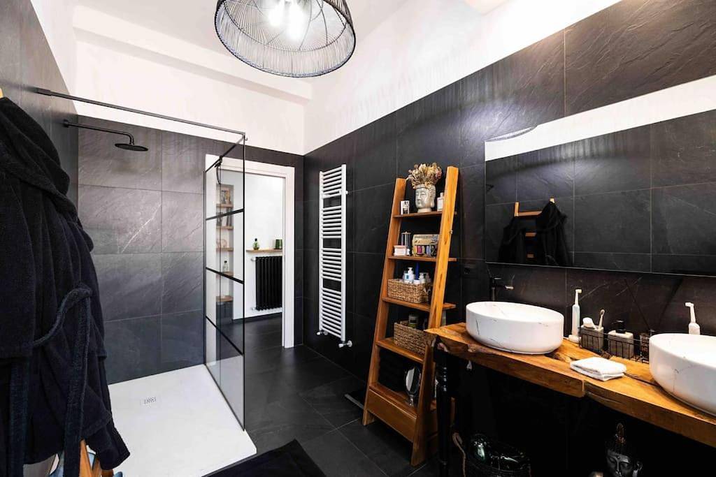 Geheel appartement, Apartment Design 5 Stelle in Novara, Provincie Novara