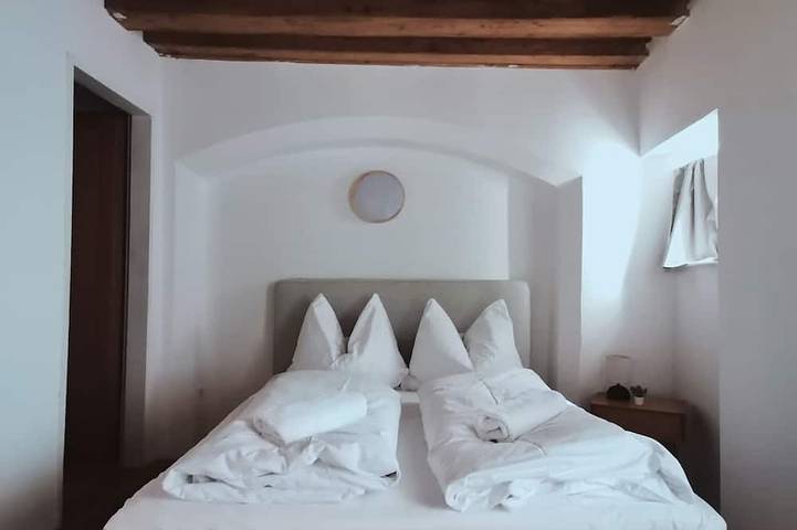 Ganze Wohnung, Charmante 1 Zimmer-Wohnung inmitten der Innsbrucker Altstadt in Stubaier Alpen, Innsbruck