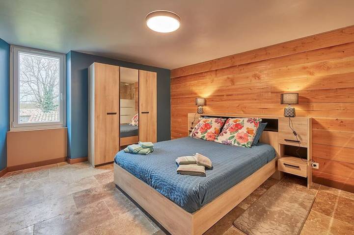 Location de vacances pour 8 personnes, avec jardin à Saint-Aubin-de-Cadelech - 3