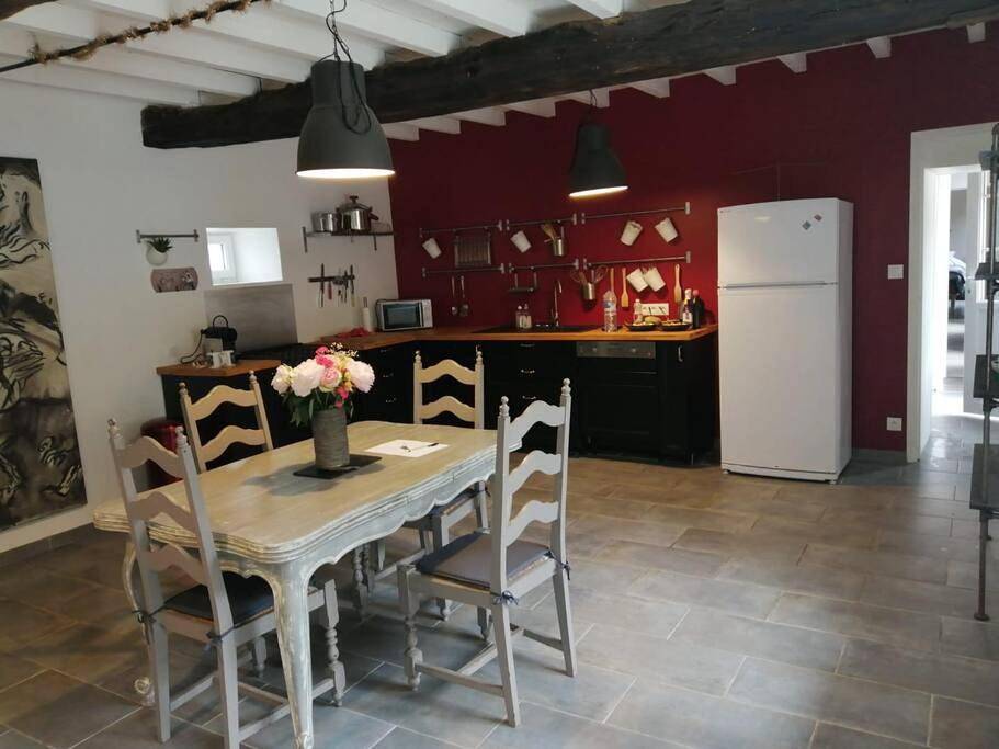 Jolie maison en pierre proche centre-ville in La Glacerie, Cherbourg-en-Cotentin
