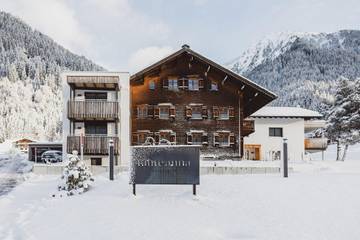 Ferienwohnung für 2 Personen, mit Sauna und Ausblick sowie Garten im Montafon