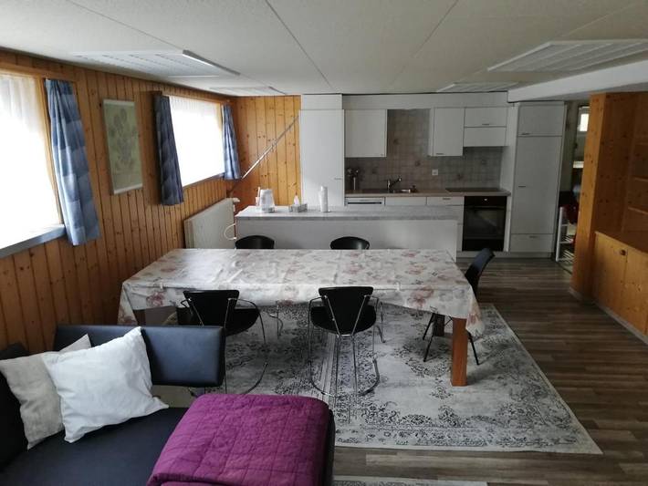 Ferienwohnung für 4 Personen, mit Ausblick und Garten in Splügen