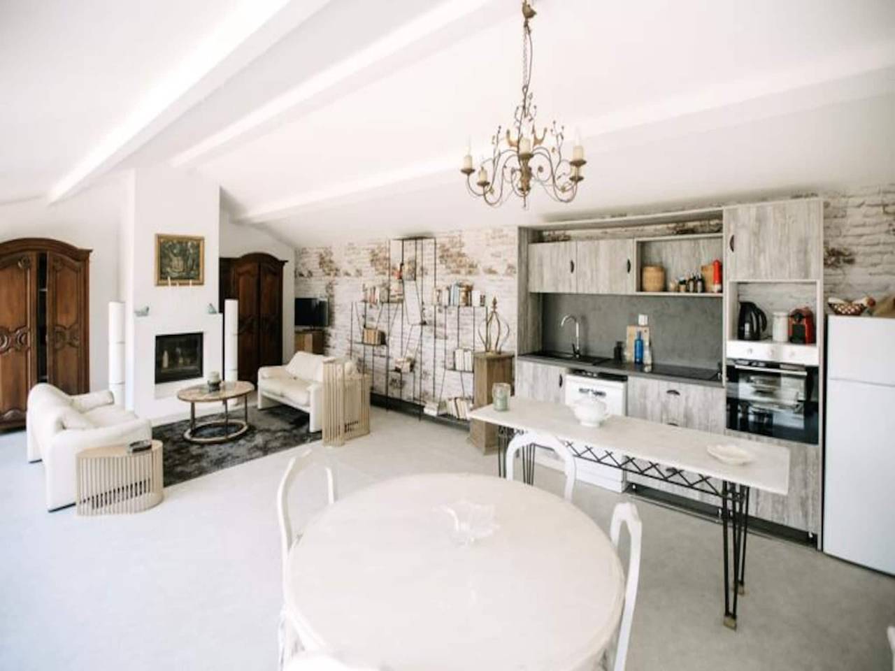 Apartamento entero, La Avière Pernes les fontaines in Pernes-les-Fontaines, Vaucluse