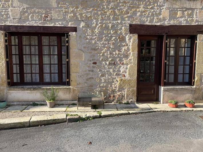 Gîte pour 2 personnes, avec vue et terrasse, animaux acceptés à Badefols-d'Ans - 2