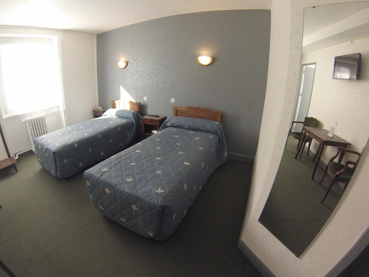 Double Room in Besse-et-Saint-Anastaise, Parc naturel régional des Volcans d'Auvergne