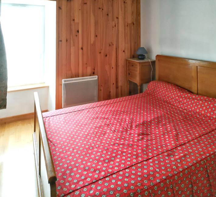 Location de vacances pour 7 personnes, avec terrasse et vue sur le lac à Saint-Genès-Champespe - 4