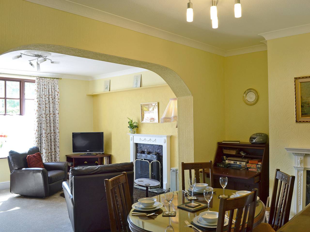 Vacation Rental for 4 Guests in Bunbury, Cheshire