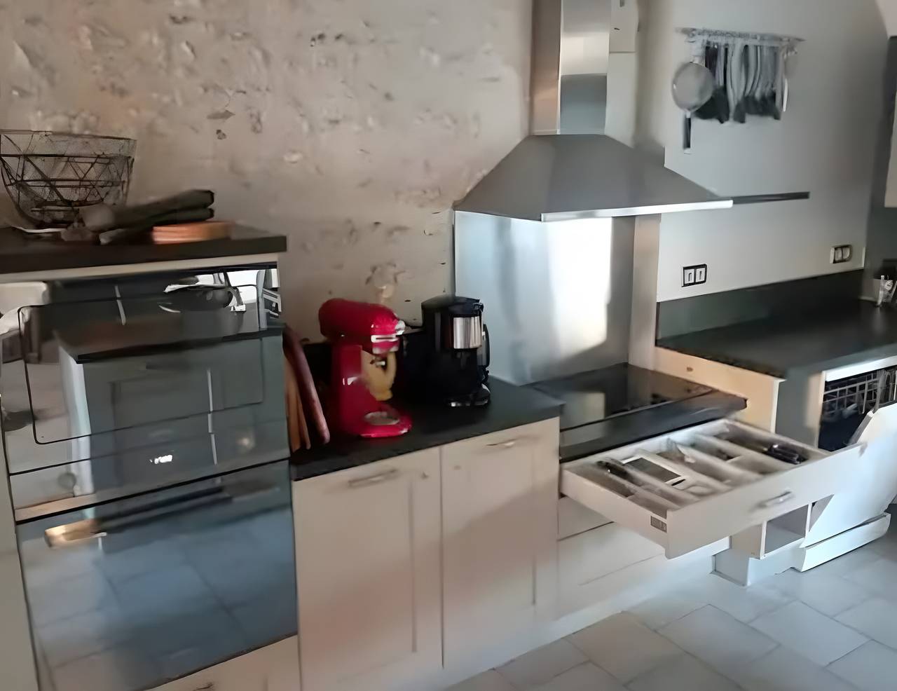 Gîte „15 Personen mit Pool“ mit Gemeinschaftspool, privater Terrasse und Wlan in Dame-Marie-les-Bois, Tours und Umgebung