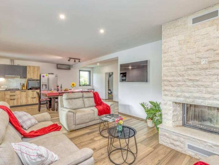 Ferienhaus für 8 Personen, mit Terrasse